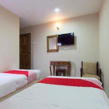 Oyo 44100 Hotel Casavilla Petaling Jaya Eksteriør bilde