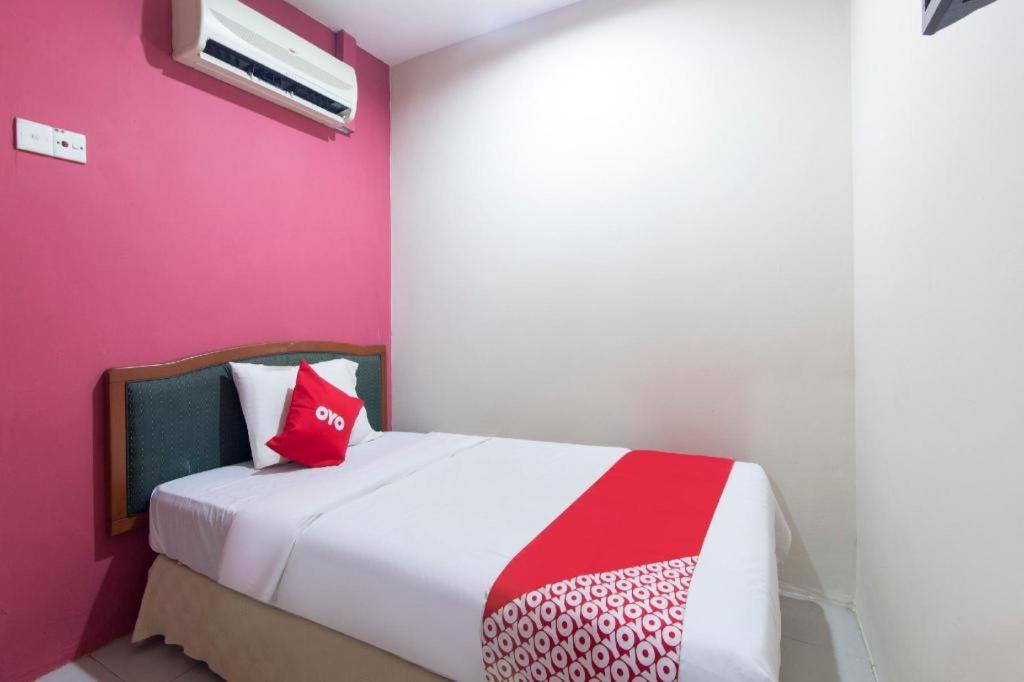 Oyo 44100 Hotel Casavilla Petaling Jaya Eksteriør bilde
