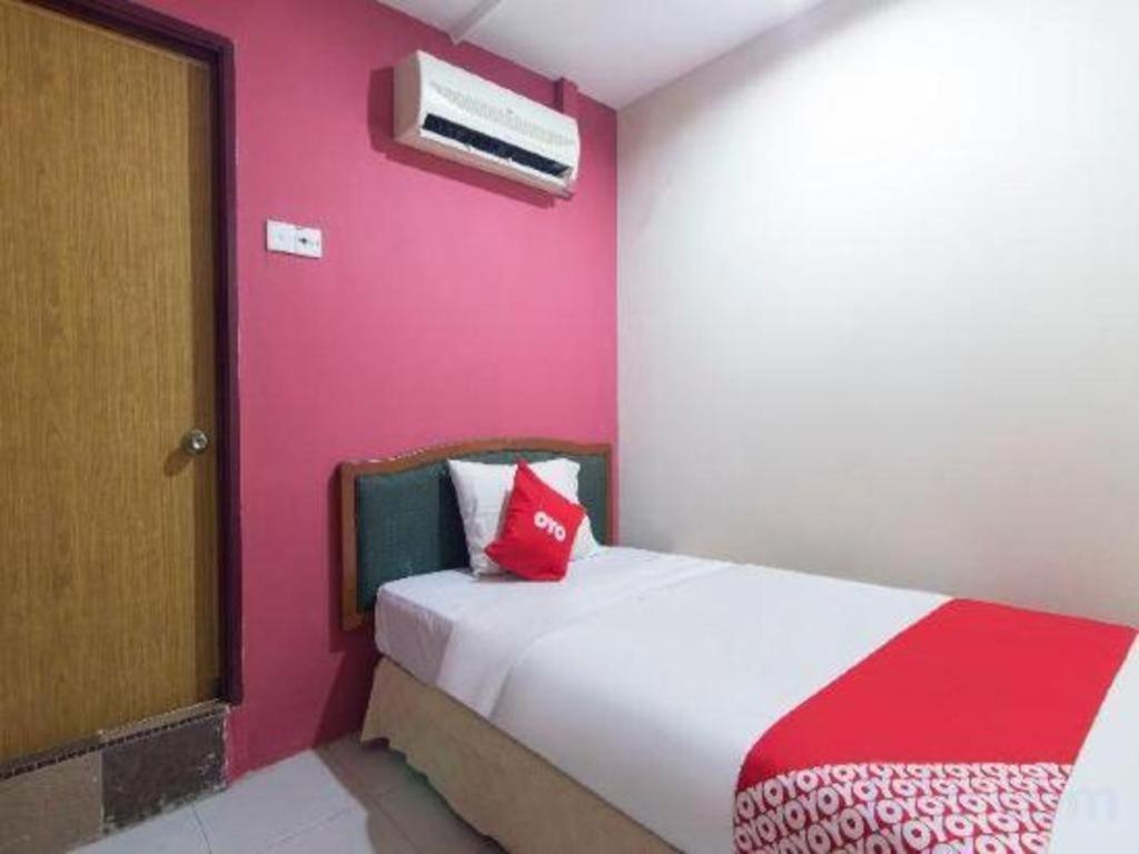 Oyo 44100 Hotel Casavilla Petaling Jaya Eksteriør bilde