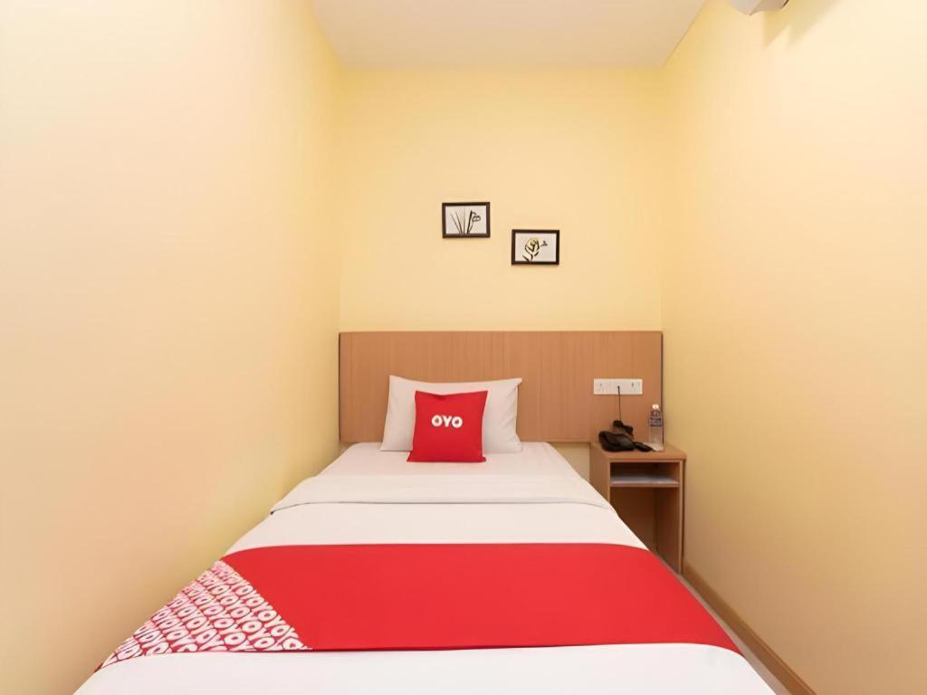 Oyo 44100 Hotel Casavilla Petaling Jaya Eksteriør bilde