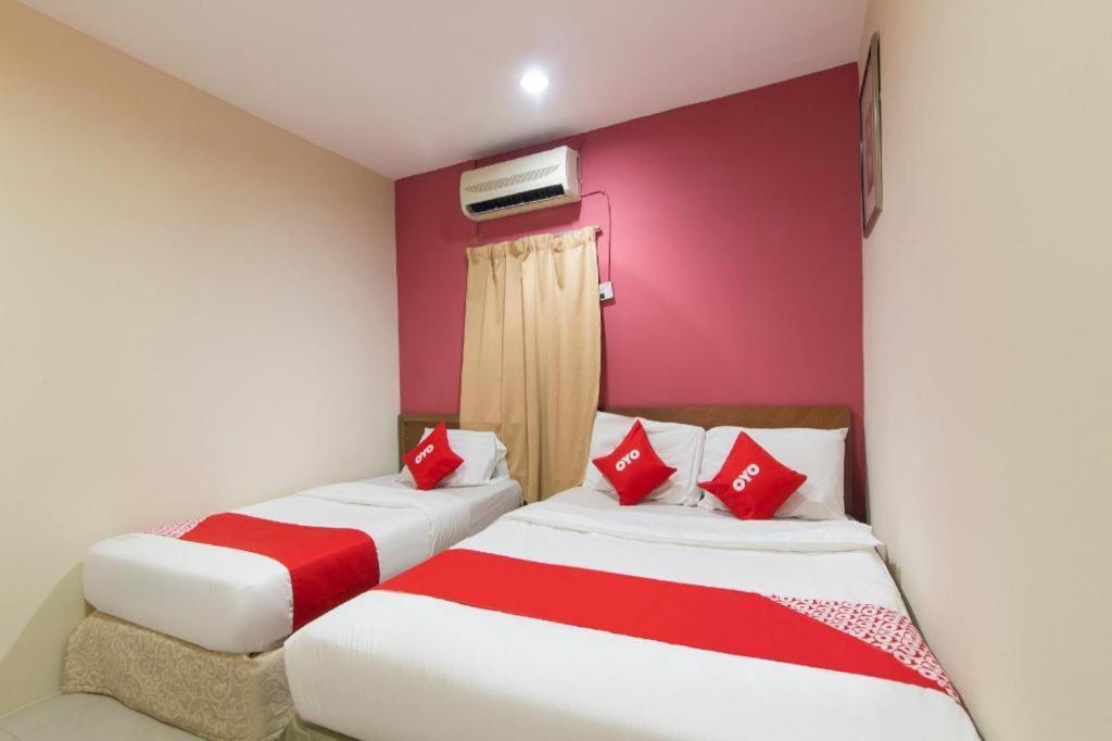 Oyo 44100 Hotel Casavilla Petaling Jaya Eksteriør bilde