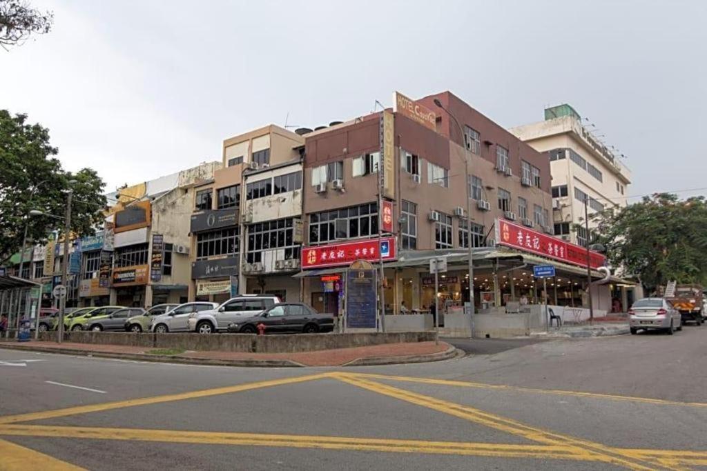 Oyo 44100 Hotel Casavilla Petaling Jaya Eksteriør bilde