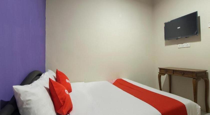 Oyo 44100 Hotel Casavilla Petaling Jaya Eksteriør bilde