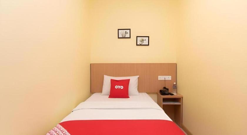 Oyo 44100 Hotel Casavilla Petaling Jaya Eksteriør bilde