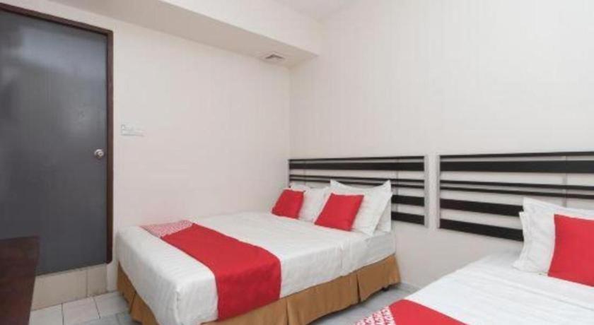 Oyo 44100 Hotel Casavilla Petaling Jaya Eksteriør bilde