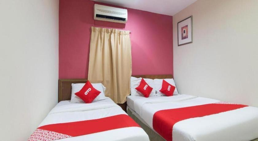 Oyo 44100 Hotel Casavilla Petaling Jaya Eksteriør bilde
