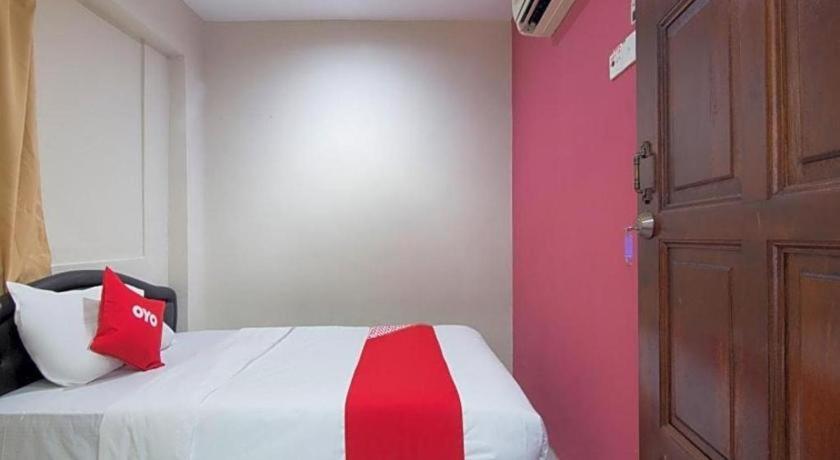 Oyo 44100 Hotel Casavilla Petaling Jaya Eksteriør bilde