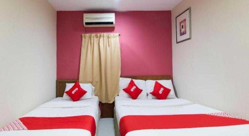 Oyo 44100 Hotel Casavilla Petaling Jaya Eksteriør bilde