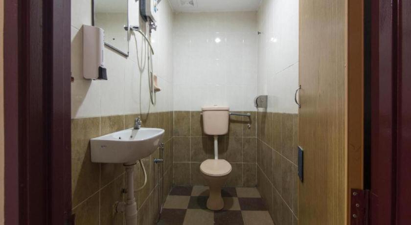 Oyo 44100 Hotel Casavilla Petaling Jaya Eksteriør bilde