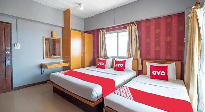 Oyo 44100 Hotel Casavilla Petaling Jaya Eksteriør bilde